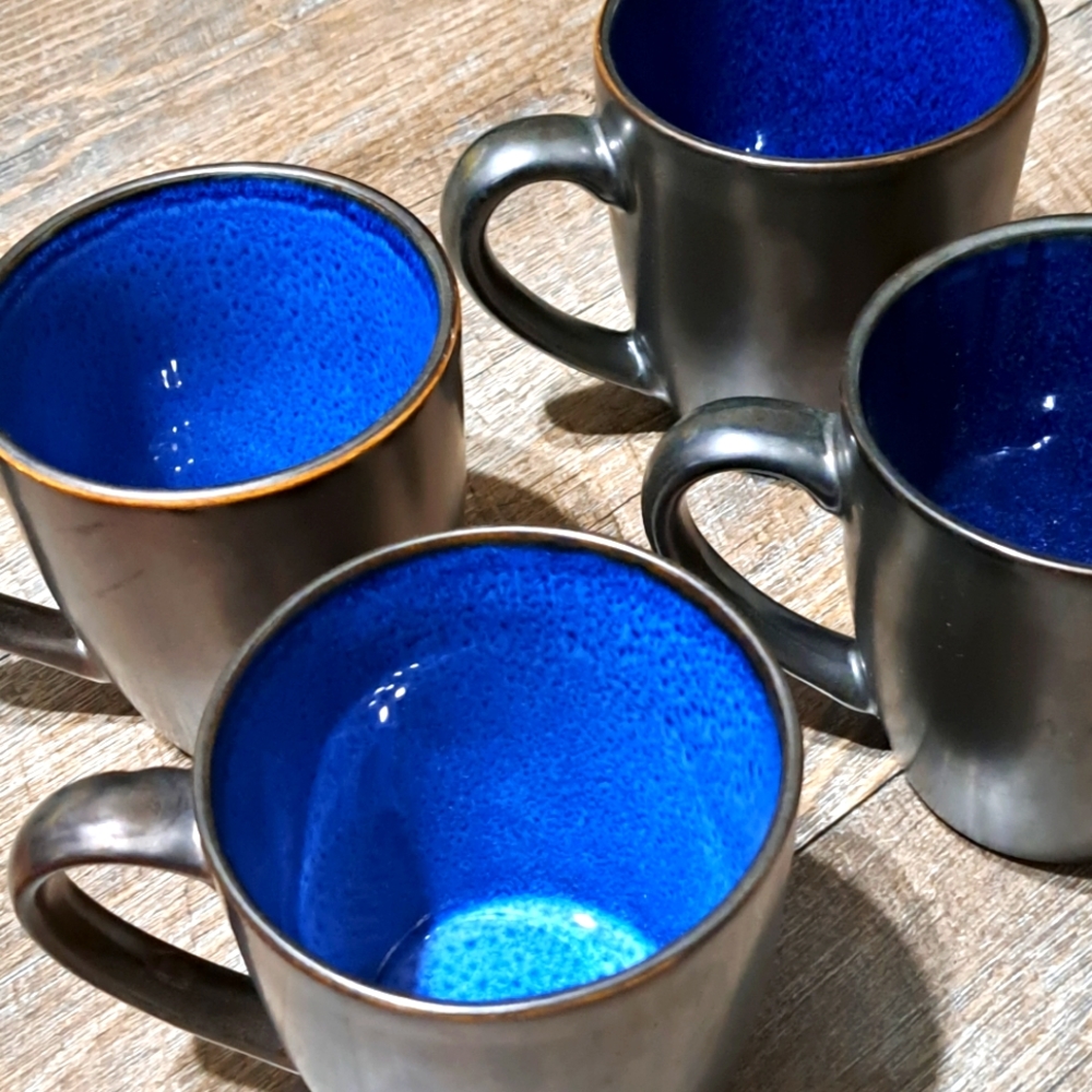 GIBSON ELITE GRAPHITE BROWN, BLUE Inside 8 OZ MUGS. SET OF 4